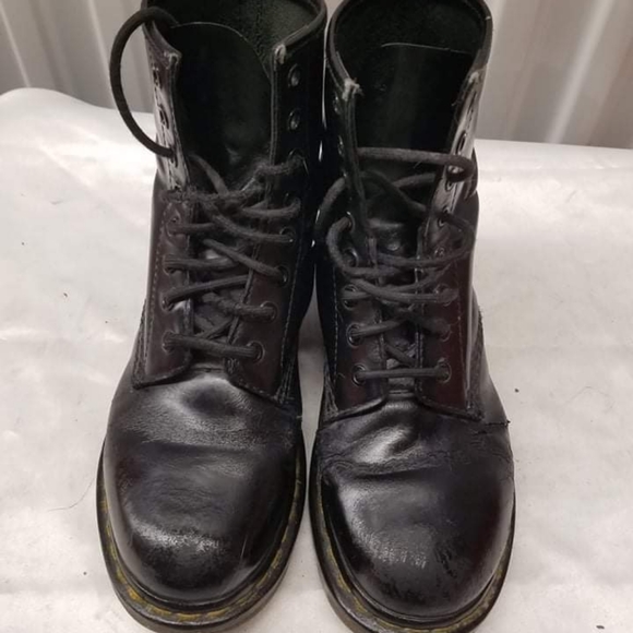 DR MARTENS - Picture 3 of 11